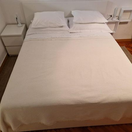Studio Apartment Riva Sumartin Exterior foto